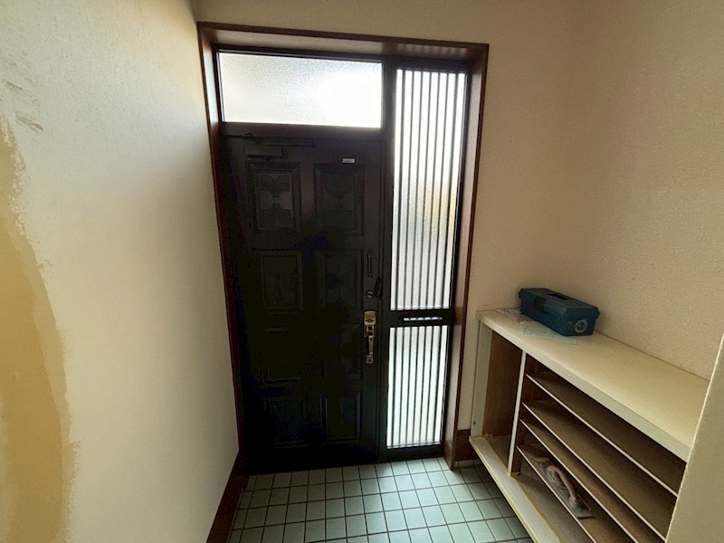 グランデュール湘南 玄関