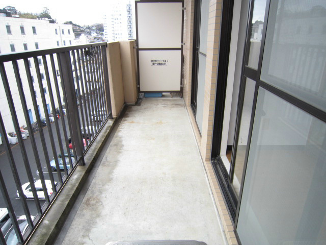湘南山の手マンション ベランダ