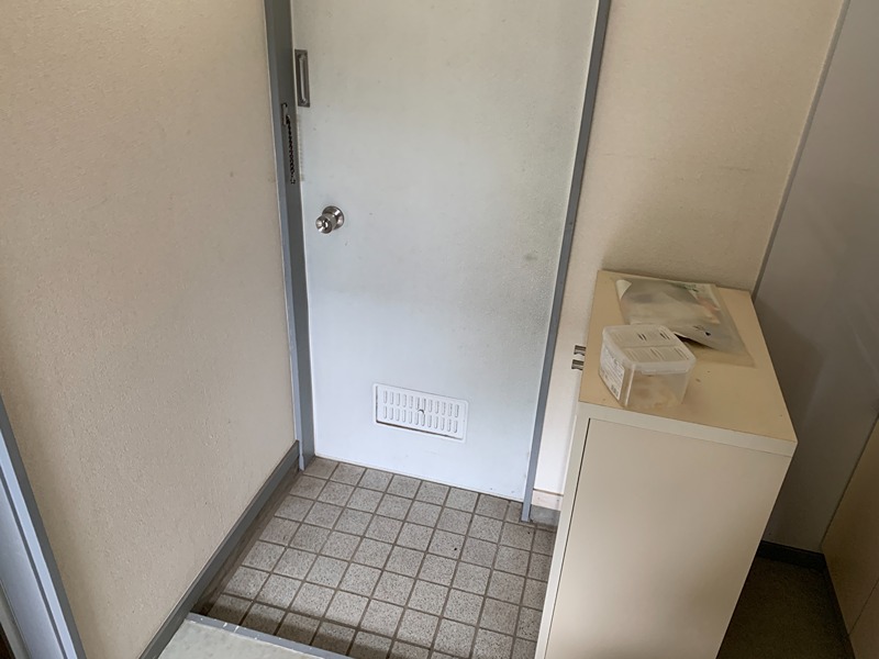 ドミール２１ 玄関