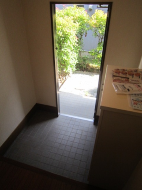 ドルフエハラD 玄関