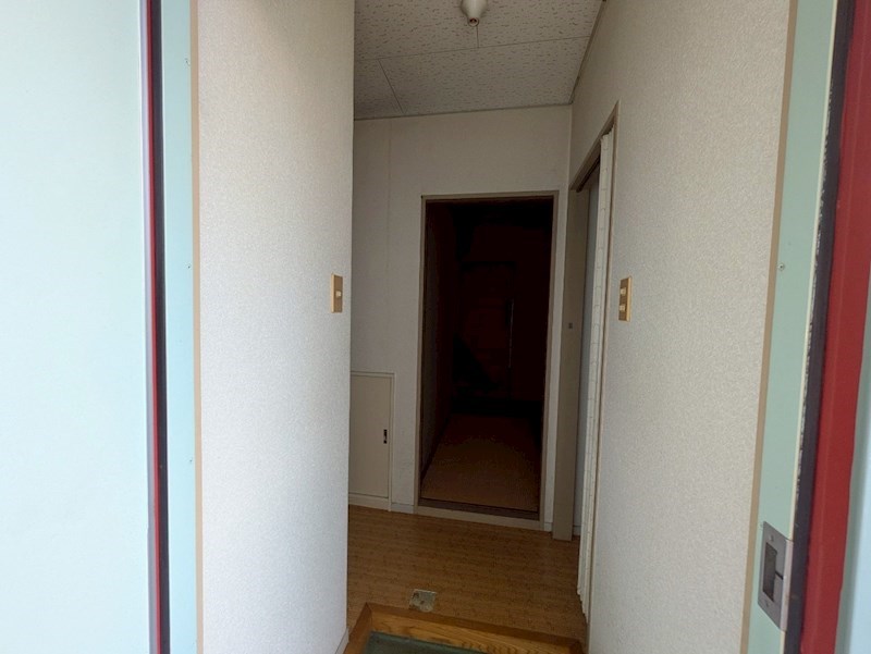 レザンシャトー 玄関