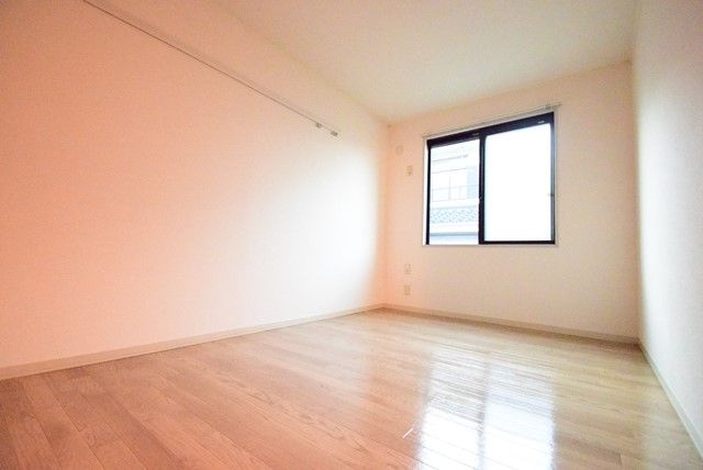 リヴェールB ベッドルーム