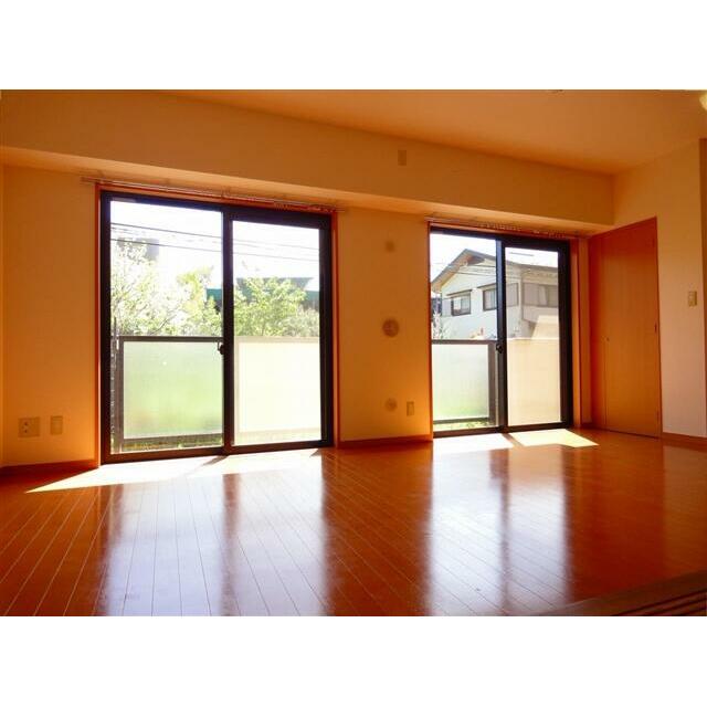 モン　ヴェール東戸塚 リビング