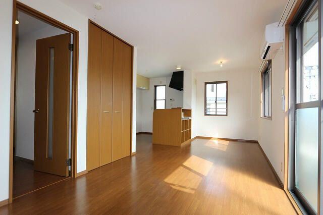 キャピタルコート リビング