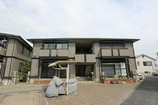 ロイヤルタウンD 101号室 外観