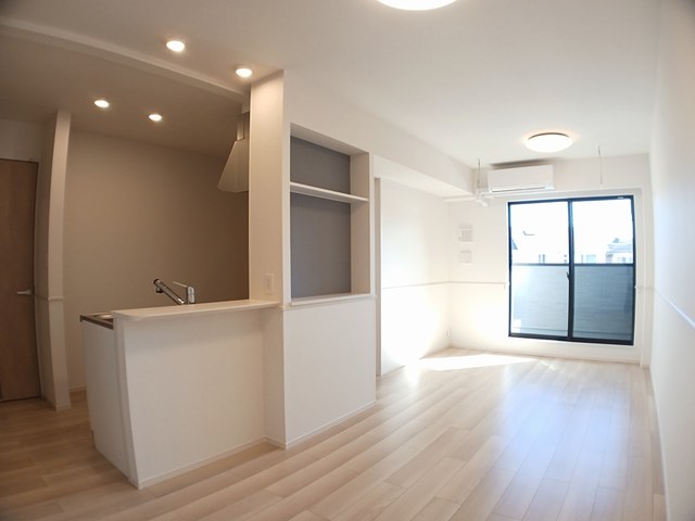 アイディール リビング