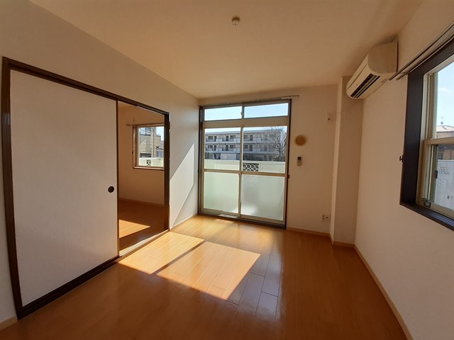 アクティブ　齊藤 リビング