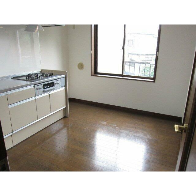 サンアーク元町 リビング