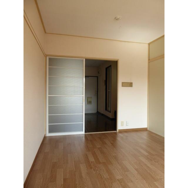 アレーテー リビング