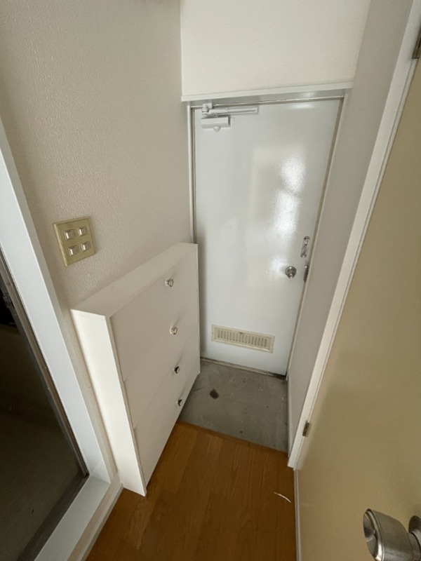 リリーハイム 玄関