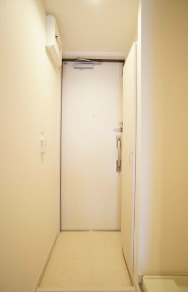 リブリ・Hanaみずき 玄関