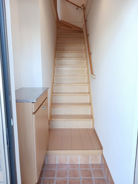 スカイ・ローズ 玄関