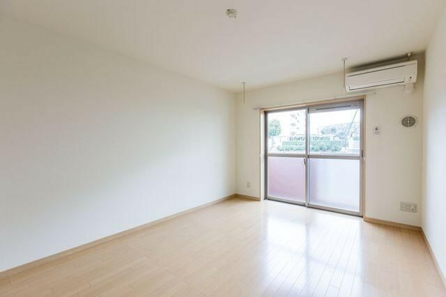 エアリーズ リビング