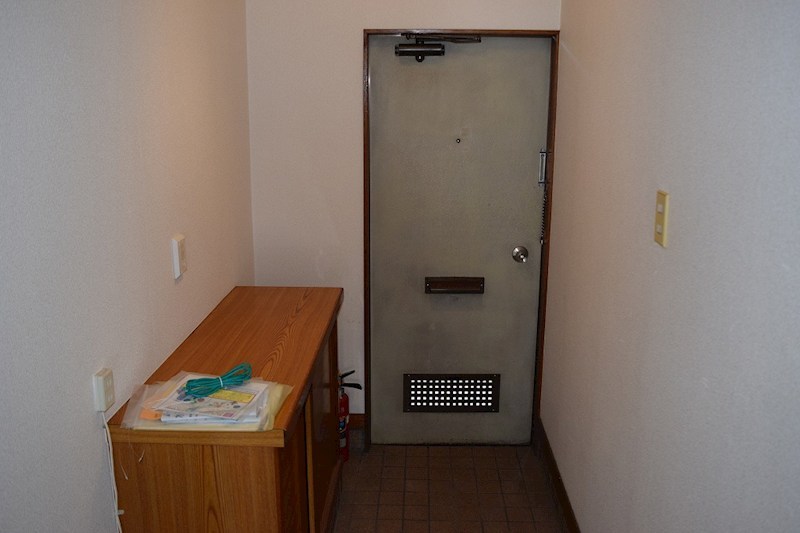 石湘ハイツ 玄関