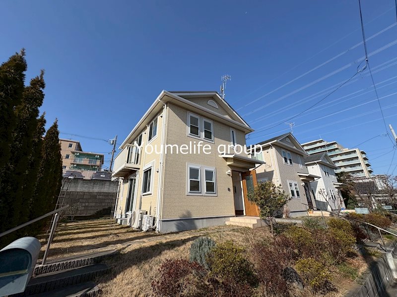 Blossom Hills Lily C棟 外観