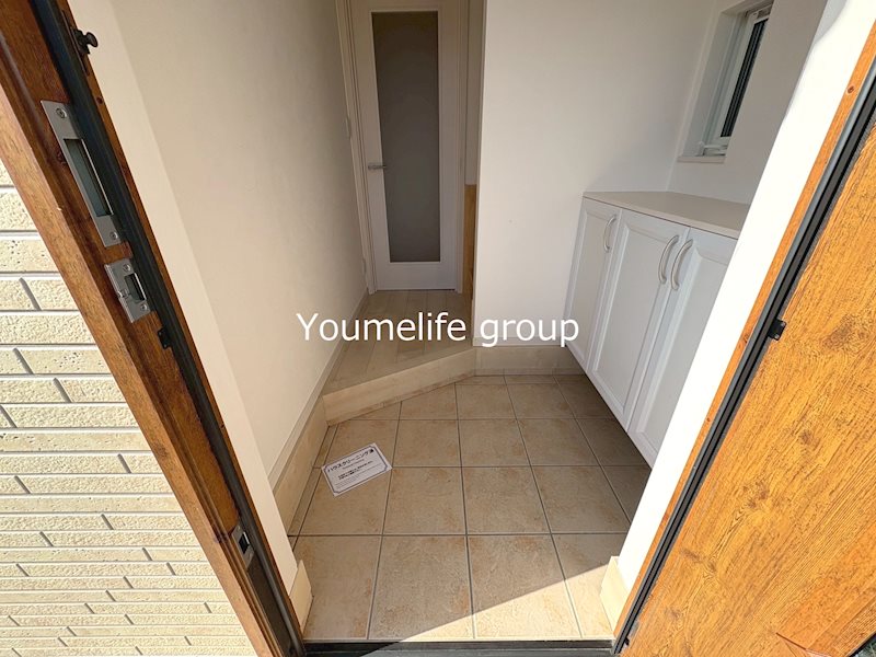 Ｂｌｏｓｓｏｍ　Ｈｉｌｌｓ　Ｌｉｌｙ　Ｃ棟 玄関