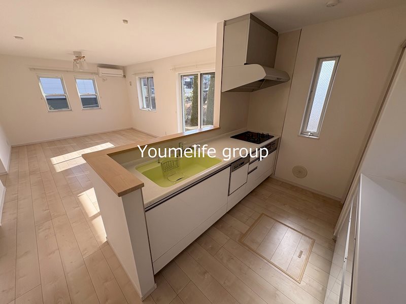 Ｂｌｏｓｓｏｍ　Ｈｉｌｌｓ　Ｌｉｌｙ　Ｃ棟 キッチン