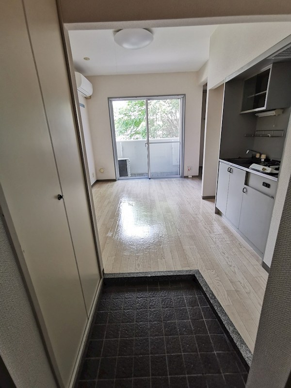 ヒルクレストアツギ 玄関