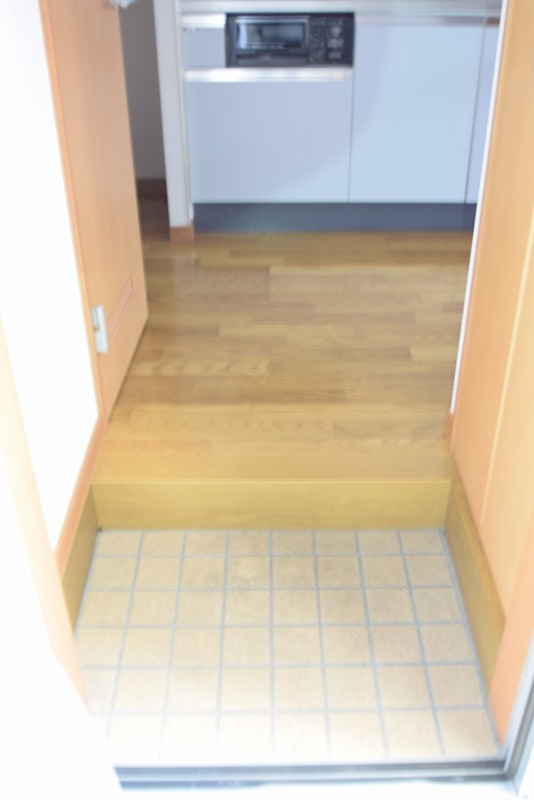 ルミナス鵠沼 玄関