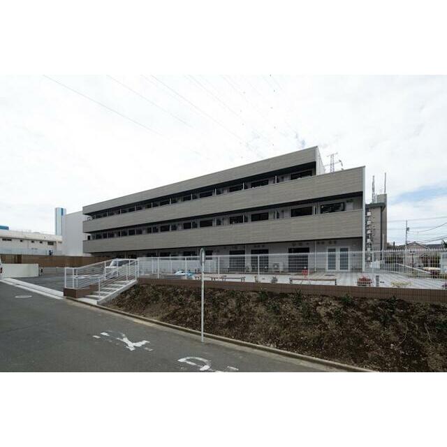 LOC’S YOKODAI 304号室 外観