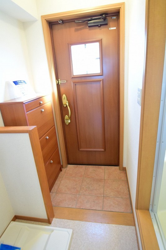 エレガンス鵠沼 玄関