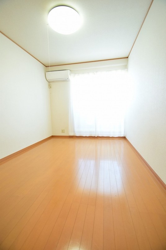 エレガンス鵠沼 リビング