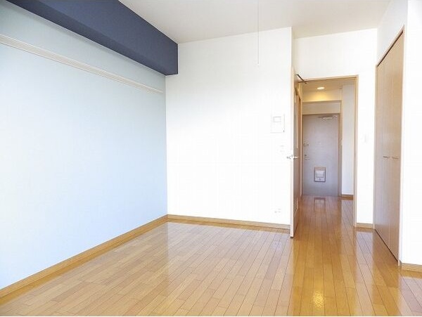 ファーストステージ湘南台 リビング