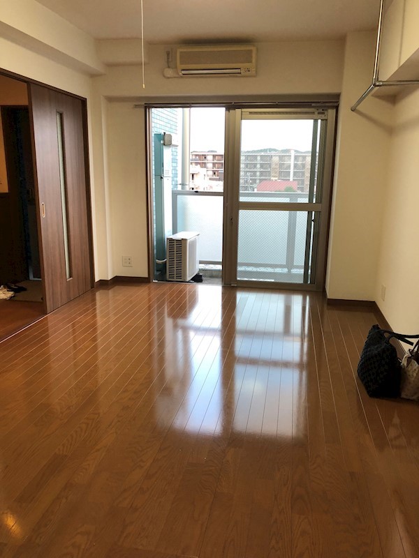 山立ビル リビング