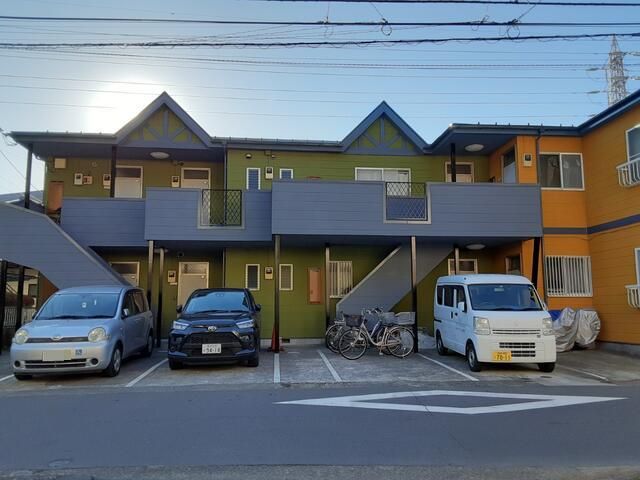 レイ・フローラル 102号室 外観