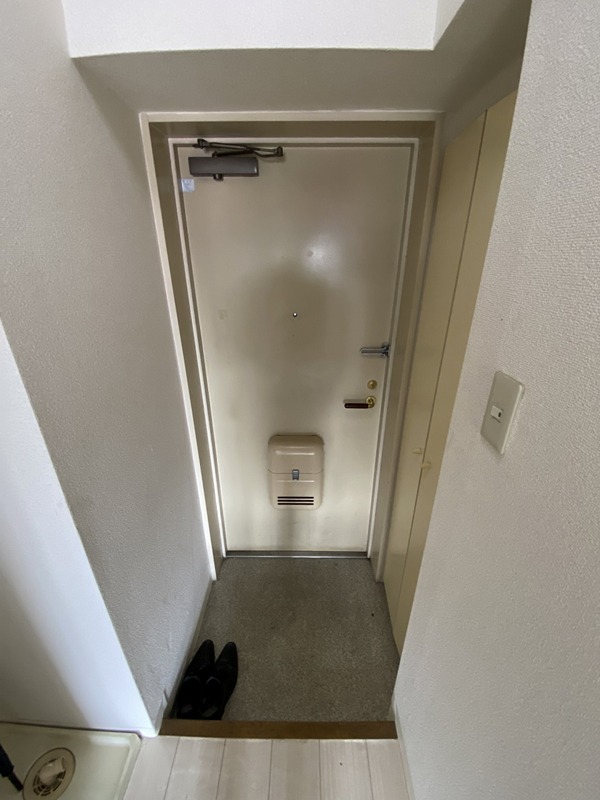 サニークレスト湘南平塚浅間町 玄関