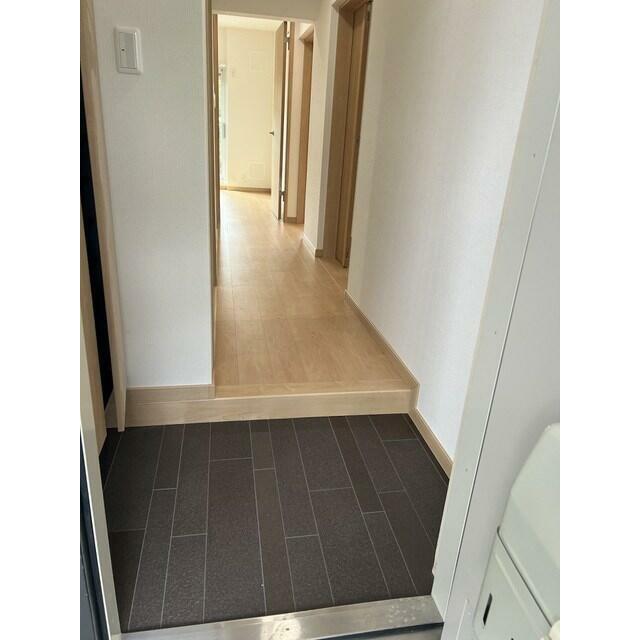 岡田団地13号棟 玄関