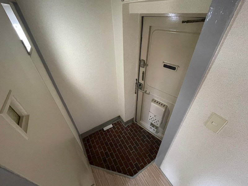 川上団地壱八号棟 玄関