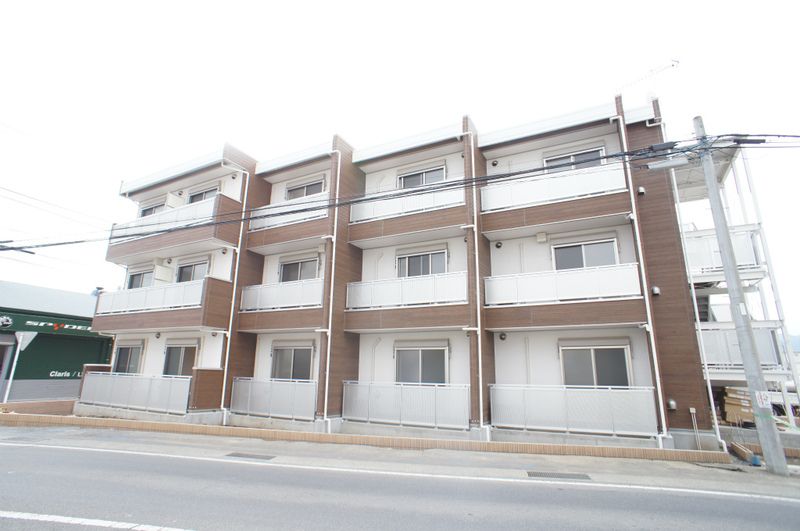 リブリ・クレスト本厚木 106号室 外観