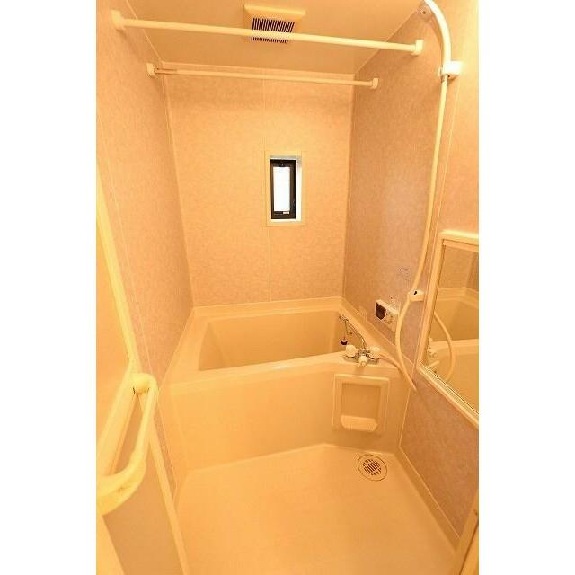 エミグラントＡ 風呂画像