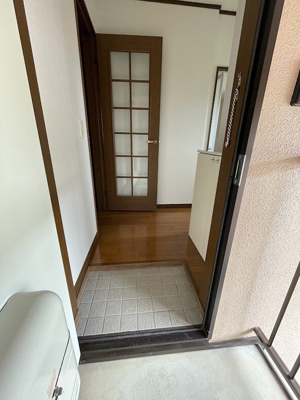 ユニメゾン湘南 玄関