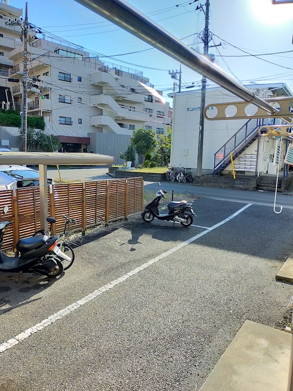 グランデ東海大 ベランダ