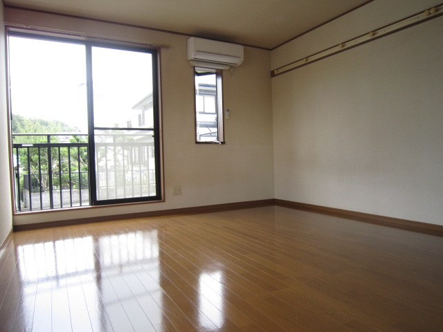 クラウンハイツ2  リビング