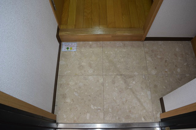 ジョワ ヴェルジェ  玄関