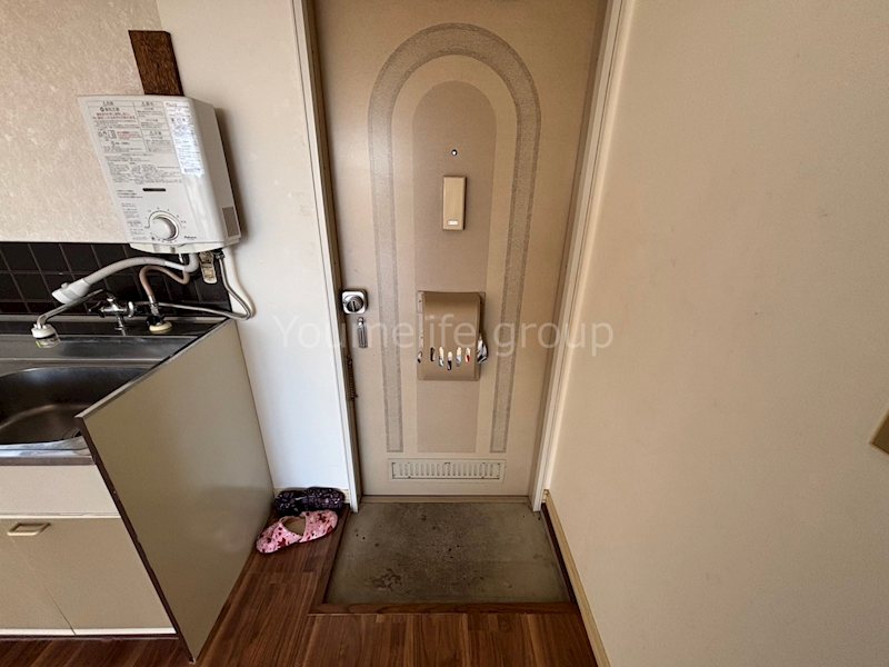 日の出ハイツ 玄関