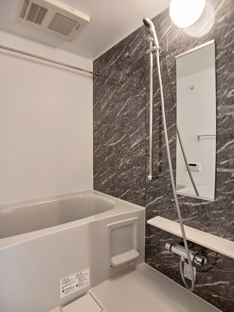 ラ・セラ・ボヌール 風呂画像