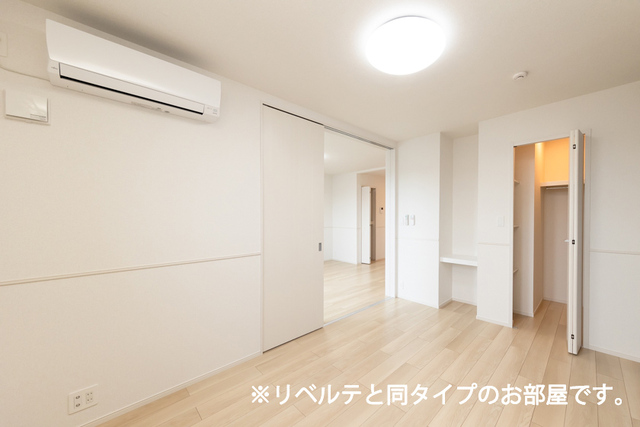 クレール鎌倉Ⅱ ベッドルーム