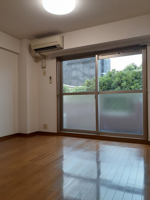 ピュア　ステージ鎌倉 リビング