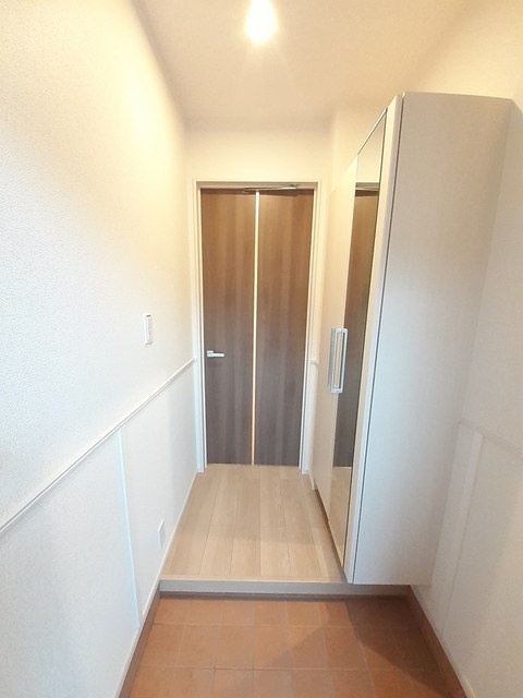 アクティブ　スカイ 玄関