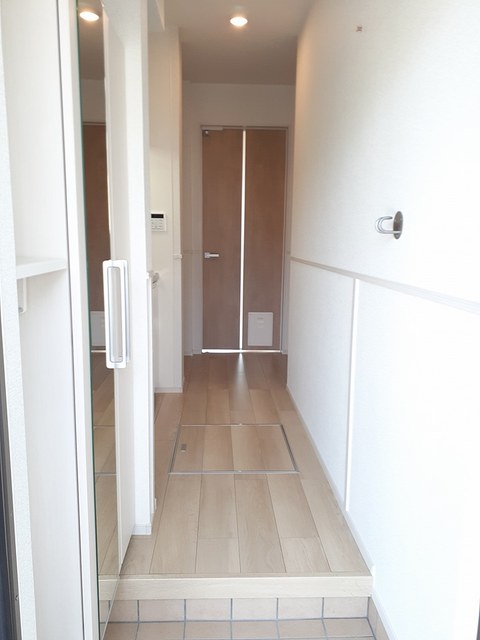 エテルノ　プラシード 玄関