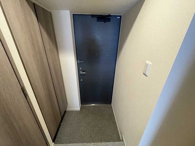 N-stage　平塚 玄関