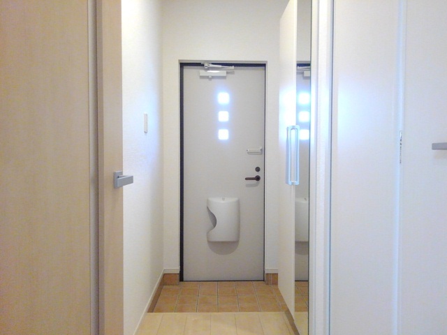 ヴァルミー 玄関