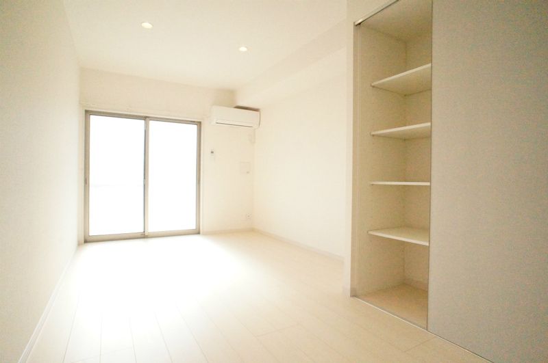 リブリ・アジール・リラ リビング