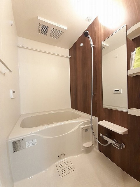 グリーチネモンテ 風呂画像