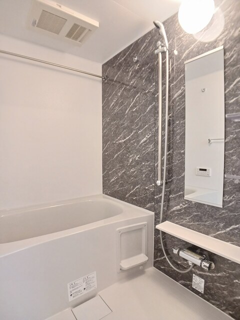 ラ・セラ・ボヌール 風呂画像