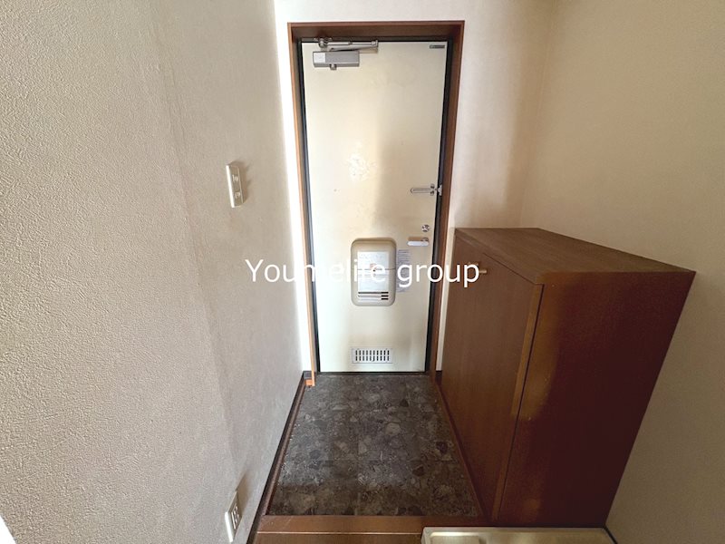 メゾンルネ 玄関